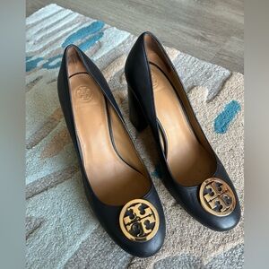 Tory Burch Black Leather Women's heels.